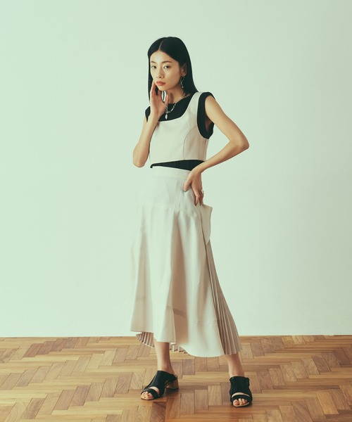 LAYMEE(レイミー)の「Eta pleats skirt / エタプリーツスカート(スカート・レディース・アイボリー/ブラック・FREE)」の19枚目の写真
