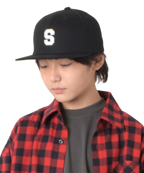 GLAZOS（グラソス）の「ツイル・刺繍入りストレートバイザーキャップ（キャップ・キッズ・ネイビー/グリーン/チャコールグレー/ブラック・フリー）」の2枚目の写真