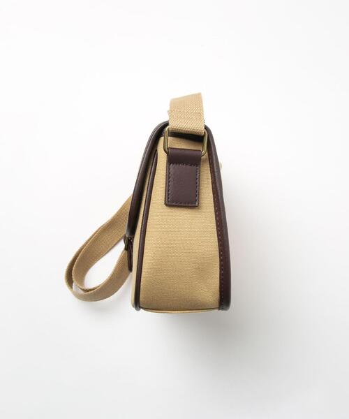 coen（コーエン）の「コンビフラップショルダーバッグ（ショルダーバッグ・レディース・ベージュ/ライトグレー・FREE）」の5枚目の写真