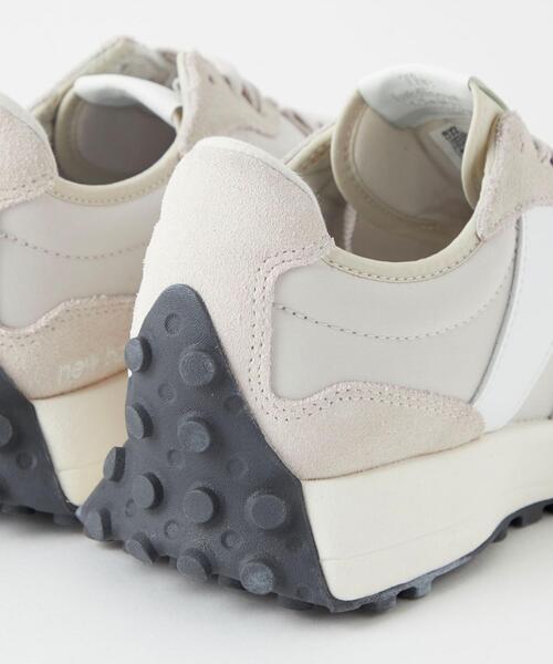 NEW BALANCE(ニューバランス)の「【WEB限定】<New Balance>U327 スニーカー(スニーカー・レディース・ベージュ/ライトグレー/ブラック・22.5cm/23cm/23.5cm/24cm/24.5cm/25cm)」の18枚目の写真