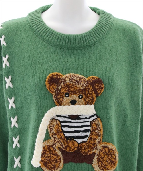 clear（クリア）の「くまモチーフオーバーサイズニットトップス（ニット/セーター・レディース・グリーン・F）」の4枚目の写真