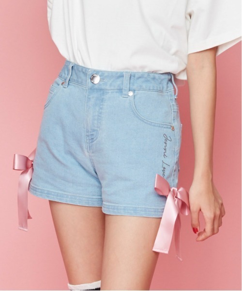 JENNI love（ジェニィラブ）の「サテンリボンショーパン（デニムパンツ・キッズ・ブラック/サックスブルー/オフホワイト/ブルー・130cm/140cm/150cm/160cm）」の4枚目の写真