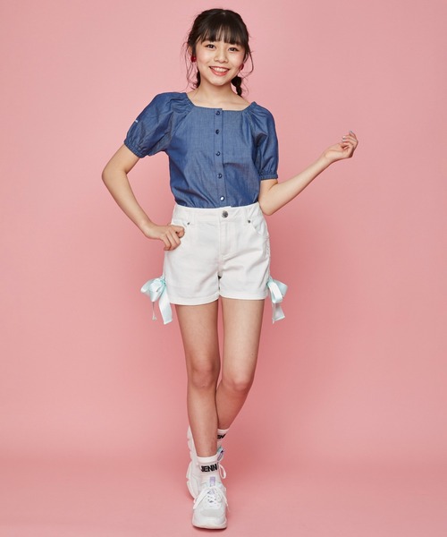 JENNI love（ジェニィラブ）の「サテンリボンショーパン（デニムパンツ・キッズ・ブラック/サックスブルー/オフホワイト/ブルー・130cm/140cm/150cm/160cm）」の8枚目の写真