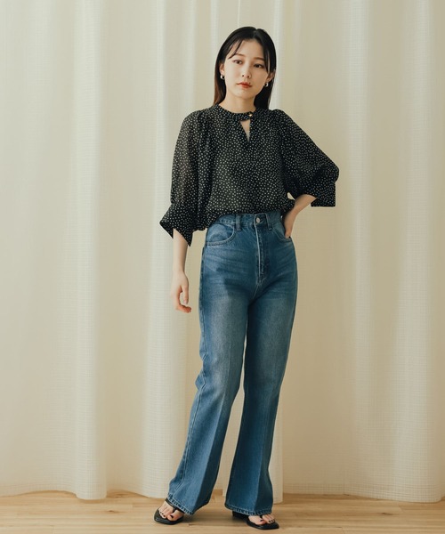 SENSE OF PLACE by URBAN RESEARCH（センスオブプレイスバイアーバンリサーチ）の「2WAYボリュームスリーブブラウス（シャツ/ブラウス・レディース・ライトベージュ/ベージュ系その他/ブラック系その他・ONE）」の18枚目の写真