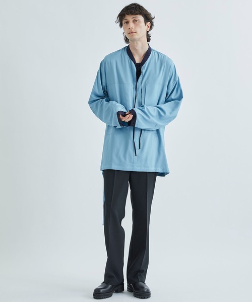 ANEI（アーネイ）の「【ANEI】RIBBON TUNIC P.O. 2-TONE（シャツ/ブラウス・メンズ・ネイビー/ホワイト/サックスブルー・3/2）」の18枚目の写真