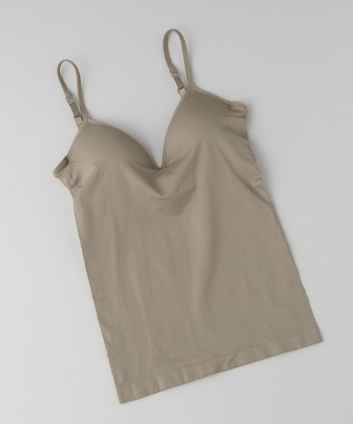 e/rm（イーアールエム）の「【e/rm・セレクト】cohan（コハン）シームレスブラキャミソール（ブラジャー・レディース・キャメル/ブラック・SMALL/MEDIUM）」の2枚目の写真