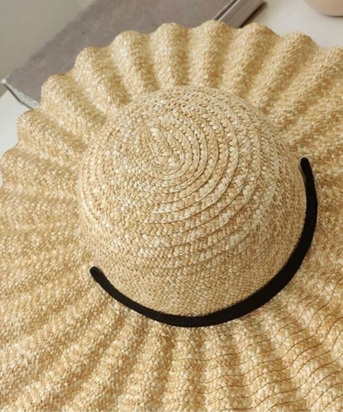 ammy.（エイミードット）の「【 ammy. / エイミードット 】 リボン付き なみなみ ストローハット（ハット・レディース・ナチュラル・FREE）」の8枚目の写真