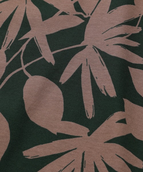 MEN'S BIGI（メンズビギ）の「フラワープリントスキッパーポロシャツ（ポロシャツ・メンズ・グリーン系その他/ホワイト系その他・01/02/03）」の10枚目の写真