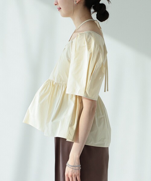 Ray BEAMS（レイビームス）の「Ray BEAMS / クロス ホルター スクエアネック ブラウス（シャツ/ブラウス・レディース・ブラック/ベージュ・ONE SIZE）」の18枚目の写真