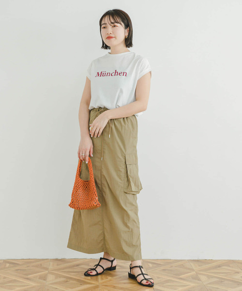 ITEMS URBANRESEARCH（アイテムズ アーバンリサーチ）の「ロゴフレンチTシャツ（Tシャツ/カットソー・レディース・ブラック/ホワイト/オレンジ/ブラウン・FREE）」の8枚目の写真