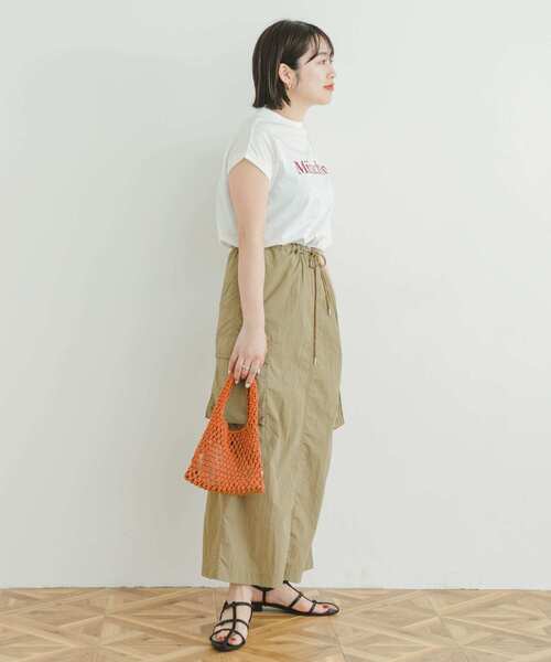 ITEMS URBANRESEARCH（アイテムズ アーバンリサーチ）の「ロゴフレンチTシャツ（Tシャツ/カットソー・レディース・ブラック/ホワイト/オレンジ/ブラウン・FREE）」の10枚目の写真