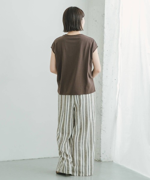 ITEMS URBANRESEARCH（アイテムズ アーバンリサーチ）の「ロゴフレンチTシャツ（Tシャツ/カットソー・レディース・ブラック/ホワイト/オレンジ/ブラウン・FREE）」の21枚目の写真