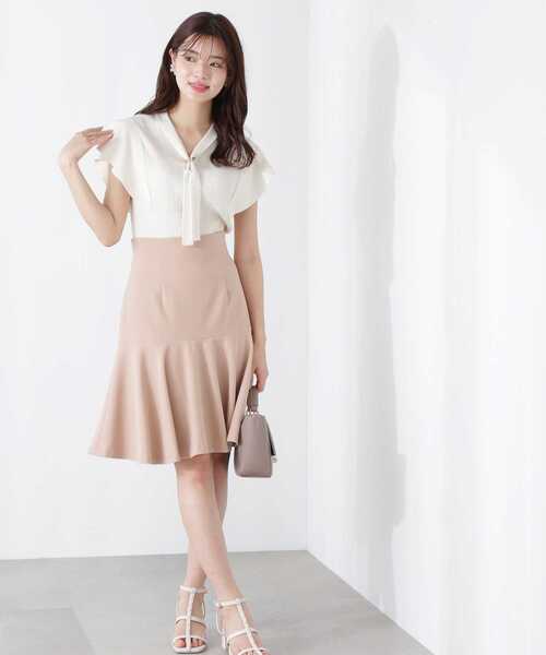 PROPORTION BODY DRESSING(プロポーションボディドレッシング)の「シームフレアースカート / 1213120504(スカート・レディース・ベージュ/ホワイト系その他/ブラック・SMALL/MEDIUM)」の10枚目の写真