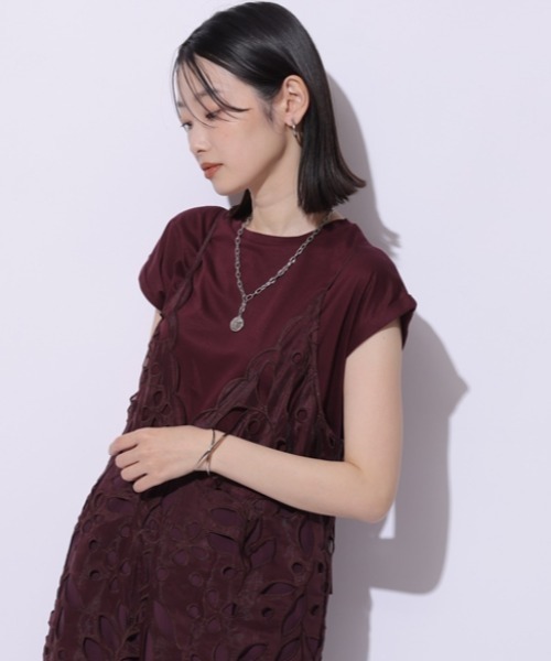 Mystrada(マイストラーダ)の「クルーネックカットソー(Tシャツ/カットソー・レディース・ブラック/ホワイト/グレイッシュベージュ/レッド系その他3・38)」の8枚目の写真