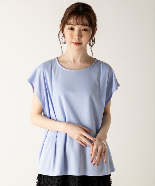 MILLION CARATS(ミリオンカラッツ)の「【ReBasic】リラクシーさときれい見えを両立するタッククルーネックカットソー(Tシャツ/カットソー・レディース・サックスブルー/ピンク/オフホワイト/ブラック/グリーン・MEDIUM/LARGE)」の6枚目の写真