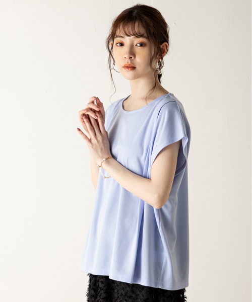 MILLION CARATS(ミリオンカラッツ)の「【ReBasic】リラクシーさときれい見えを両立するタッククルーネックカットソー(Tシャツ/カットソー・レディース・サックスブルー/ピンク/オフホワイト/ブラック/グリーン・MEDIUM/LARGE)」の7枚目の写真