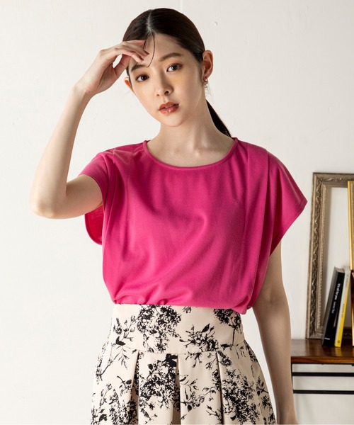 MILLION CARATS(ミリオンカラッツ)の「【ReBasic】リラクシーさときれい見えを両立するタッククルーネックカットソー(Tシャツ/カットソー・レディース・サックスブルー/ピンク/オフホワイト/ブラック/グリーン・MEDIUM/LARGE)」の22枚目の写真