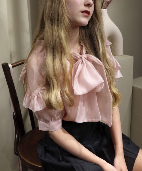 TITTY&CO.（ティティーアンドコー）の「フリルスリーブリボン