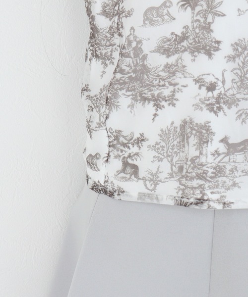 TITTY&CO.（ティティーアンドコー）の「フリルスリーブリボン半袖ブラウス（シャツ/ブラウス・レディース・ホワイト系その他/ブラック/ホワイト/ピンクベージュ/グレー・FREE）」の7枚目の写真