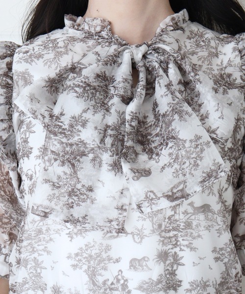 TITTY&CO.（ティティーアンドコー）の「フリルスリーブリボン半袖ブラウス（シャツ/ブラウス・レディース・ホワイト系その他/ブラック/ホワイト/ピンクベージュ/グレー・FREE）」の11枚目の写真