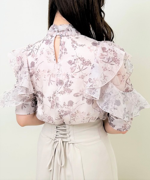 INGNI（イング）の「袖フリル花柄シアー5分袖／ブラウス（シャツ/ブラウス・レディース・ホワイト×ネイビー/グレー/ブラウン・M）」の6枚目の写真