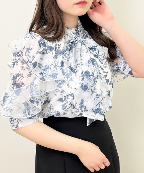 INGNI（イング）の「袖フリル花柄シアー5分袖／ブラウス（シャツ/ブラウス・レディース・ホワイト×ネイビー/グレー/ブラウン・M）」の18枚目の写真