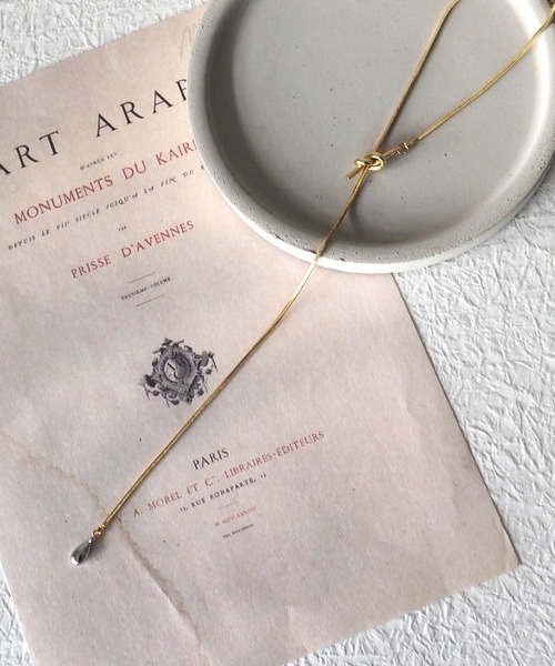 Riberry（リベリー）の「ドロップモチーフ/Y字　ロングネックレス（ネックレス・レディース・シルバー/ゴールド・FREE）」の2枚目の写真