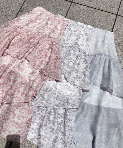one after another NICE CLAUP（ワンアフターアナザーナイスクラップ）の「トワルドジュイ/オリジナルプリントティアードスカート（スカート・レディース・グレー系その他/ピンク系その他/ライトグレー系・FREE）」の9枚目の写真