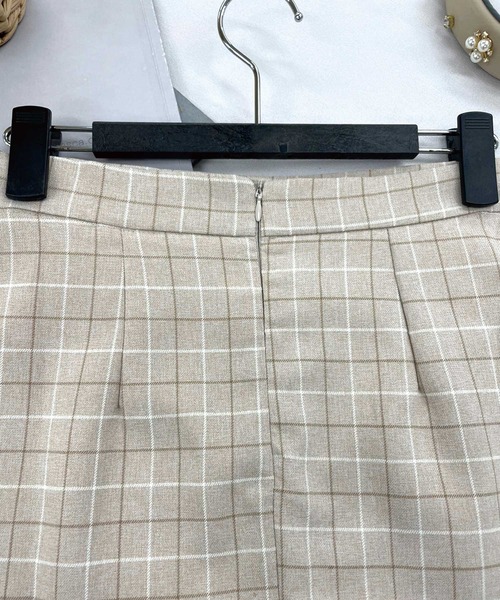 SPIGA（スピーガ）の「ｷﾞﾝｶﾞﾑﾌﾘﾙｲﾚｷﾞｭﾗｰSK（スカート・レディース・ベージュ・MEDIUM/SMALL）」の2枚目の写真