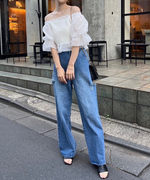 one after another NICE CLAUP（ワンアフターアナザーナイスクラップ）の「オフショルにもなる/シャーリングブラウス（シャツ/ブラウス・レディース・アイボリー/ホワイト×ブラック/ピンク/ラベンダー・FREE）」の6枚目の写真