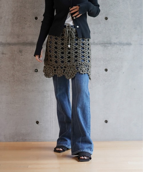 GANNI(ガニー)の「GANNI Crochet Mini Skirt(スカート・レディース・ブラック×ゴールド・32/34)」の6枚目の写真