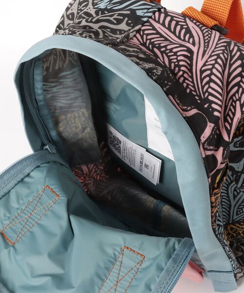 FJALL RAVEN （フェールラーベン）の「Kanken Art Mini (FJALLRAVEN/フェールラーベン)（バックパック/リュック・レディース・その他/ブラック系その他・FREE）」の7枚目の写真