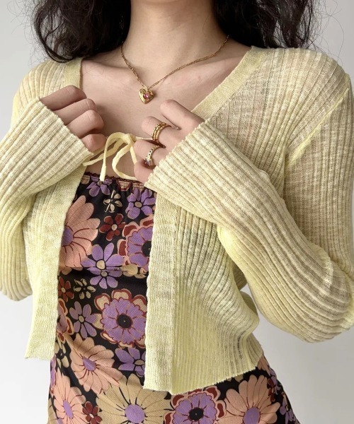 Achic（アシック）の「冷房対策長袖ニットカラーカーディガン（カーディガン/ボレロ・レディース・パープル/ホワイト/ブルー/グリーン/イエロー・M）」の5枚目の写真