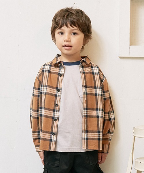 b・ROOM（ビールーム）の「チェックワイドシャツ（シャツ/ブラウス・キッズ・ブルー/キャメル/モスグリーン/オフホワイト・100cm/120cm/150cm/130cm/140cm/110cm）」の4枚目の写真