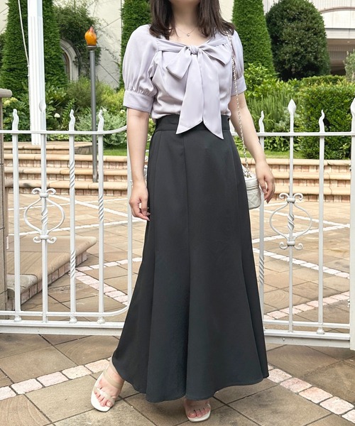apres jour(アプレジュール)の「スクエアネックリボンブラウス【ZOZOTOWN限定アイテム】(シャツ/ブラウス・レディース・ブラック/オフホワイト/ブルー・X-LARGE/フリー)」の7枚目の写真