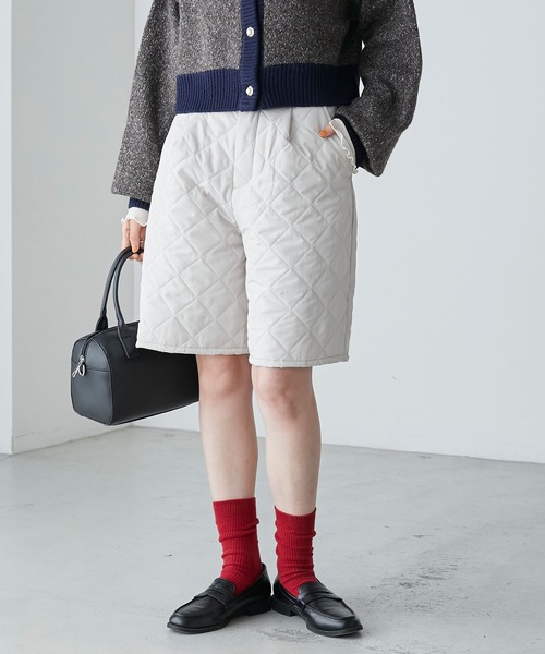 BONLECILL(ボンルシール)の「キルティング ワンタックショートパンツ(その他パンツ・レディース・カーキ/ブラック/ベージュ/アイボリー・L/M)」の9枚目の写真