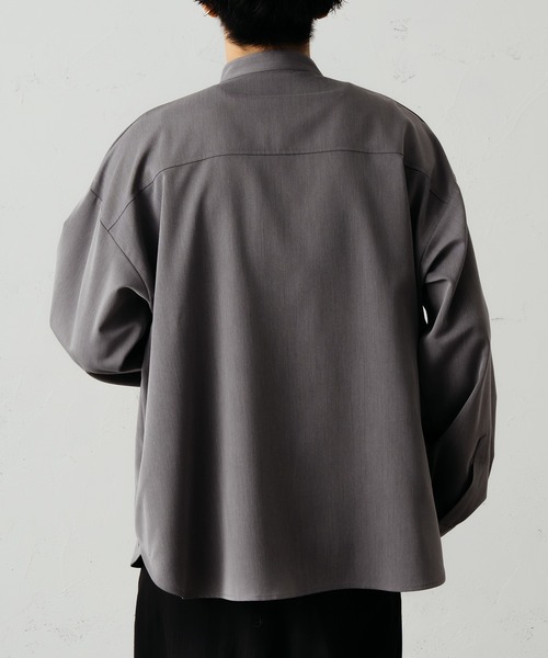 epnok（エプノック）の「バンドカラーヨークシャツ（シャツ/ブラウス・メンズ・アッシュグレー/グレイッシュベージュ・SMALL/LARGE/MEDIUM）」の6枚目の写真