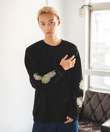 【ATELANE】ダンボールポンチ袖フラワー刺繍プルオーバーTシャツ/メンズ