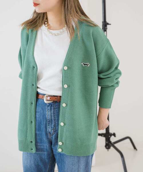 PENNEYS（ぺニーズ）の「『別注』PENNEYS×DOORS　THE FOX Vネックカーディガン（カーディガン/ボレロ・レディース・レッド/キャメル/ミント/アイボリー/ブルー/ピンク/ブルー系その他/ブラック/チャコールグレー/グレー系その他・MEDIUM）」の5枚目の写真