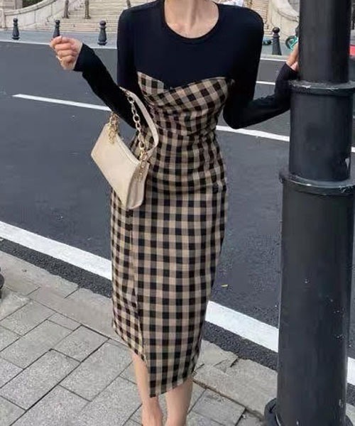 urge：（アージコロン ）の「【URGE：】胸元切替え ブロックチェック ワンピース（ワンピース・レディース・ブラウン・LARGE/SMALL/MEDIUM/X-LARGE）」の4枚目の写真