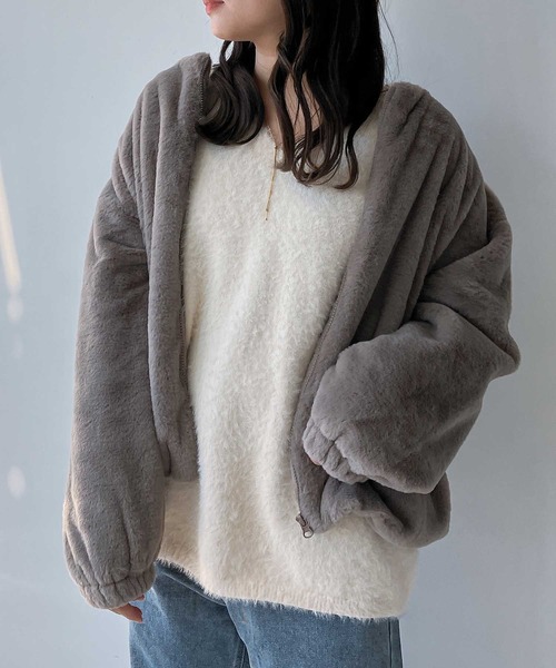 AS KNOW AS plus（アズノゥアズプラス）の「☆フェイクファーノーカラーブルゾン（ブルゾン・レディース・アイボリー/グレイッシュベージュ/サックスブルー/モカ/ブラック・FREE）」の8枚目の写真