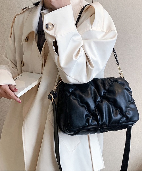 LA VORAGINE(ラ ヴォラジネ)の「キルティング2wayチェーンショルダーバッグ(ショルダーバッグ・レディース・ブラック/ベージュ/アイボリー/ブラウン・FREE)」の8枚目の写真