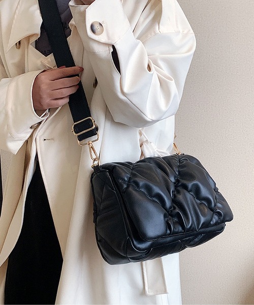 LA VORAGINE(ラ ヴォラジネ)の「キルティング2wayチェーンショルダーバッグ(ショルダーバッグ・レディース・ブラック/ベージュ/アイボリー/ブラウン・FREE)」の9枚目の写真