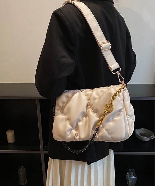 LA VORAGINE(ラ ヴォラジネ)の「キルティング2wayチェーンショルダーバッグ(ショルダーバッグ・レディース・ブラック/ベージュ/アイボリー/ブラウン・FREE)」の18枚目の写真