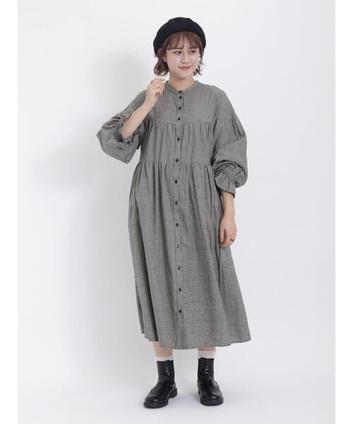 Samansa Mos2(サマンサ モスモス)の「前後着ティアードギャザーワンピース(ワンピース・レディース・ベージュ/キナリ/ネイビー/ブラック・F)」の2枚目の写真