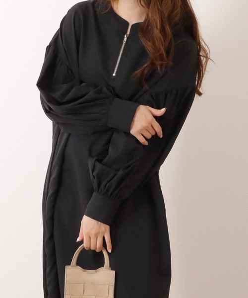 Lace Ladies(レースレディース)の「ハーフ ジップ ボリューム スリーブ マキシ丈 ワンピース(ワンピース・レディース・ベージュ/ブラック・M/L)」の5枚目の写真