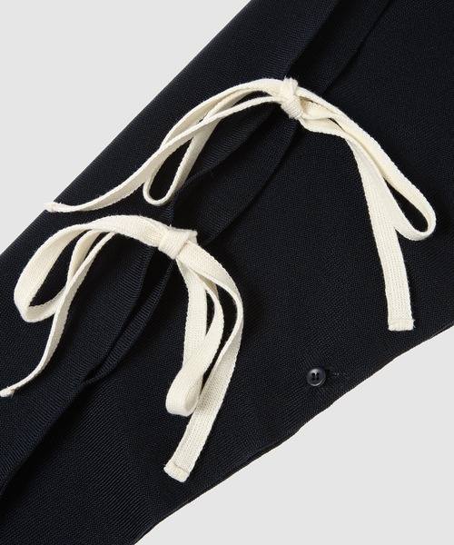 TAN（タン）の「MULTIWAY KNITTED BOLERO（カーディガン/ボレロ・レディース・ダークネイビー/ベージュ・FREE）」の4枚目の写真