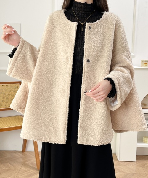 emi+（エミプラス）の「オーバーサイズボアドルマンポンチョコート（ポンチョ・レディース・ブラック/ベージュ/モカ・L/M）」の19枚目の写真