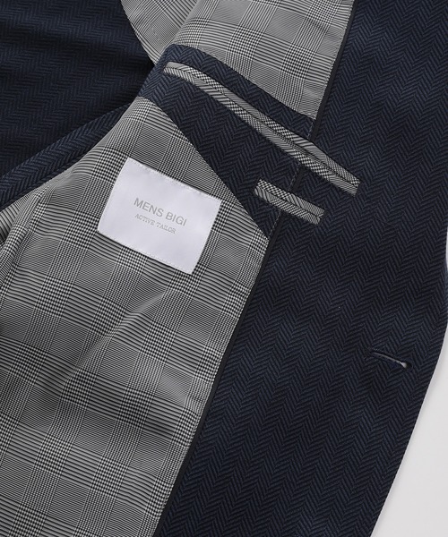 MEN'S BIGI(メンズビギ)の「【ACTIVE TAILOR】ヘリンボーンテーラードジャケット(テーラードジャケット・メンズ・グレー/ネイビー・02/03/04/01)」の17枚目の写真
