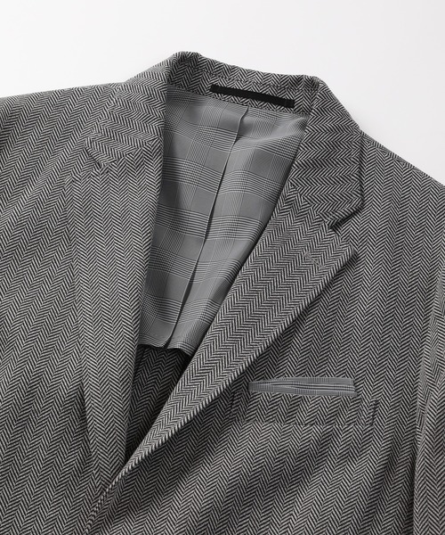 MEN'S BIGI(メンズビギ)の「【ACTIVE TAILOR】ヘリンボーンテーラードジャケット(テーラードジャケット・メンズ・グレー/ネイビー・02/03/04/01)」の9枚目の写真